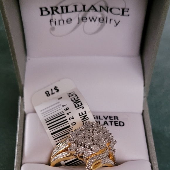 925 Sterling Silver 14KT Gold Plated 1/10 CTTW GENUINE DIAMOND Size 7 - Picture 2 of 4